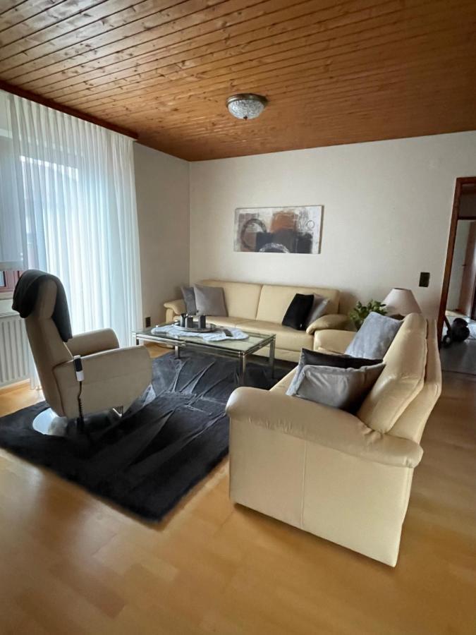 Ferienwohnung Leuchtbergblick Mit Terrasse Und Pkw Stellplatz Eschwege Exterior photo